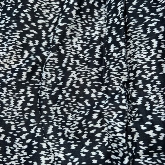 Zara Black & White Pleated Mini Skirt Woven Textured Pattern Lined Size Small - Picture 6 of 8